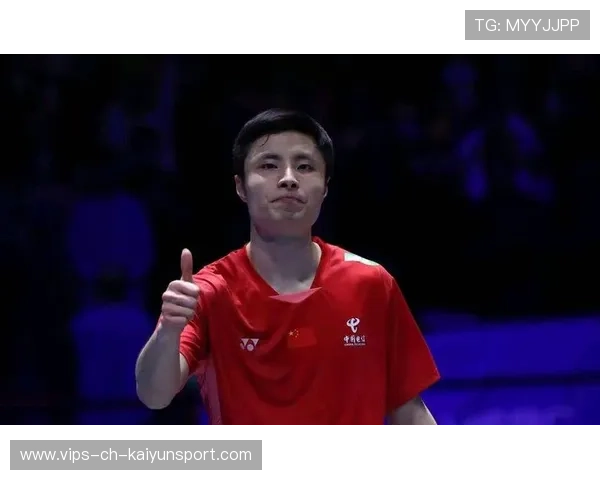 中国羽毛球男队进军汤杯决赛，石宇奇再扛关键一分，中国羽毛球队员石宇奇